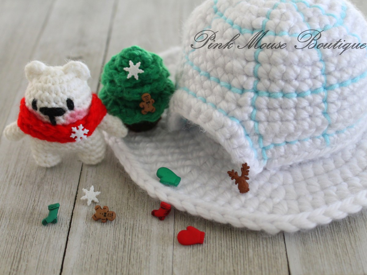 Igloo and Christmas&nbsp;Tree